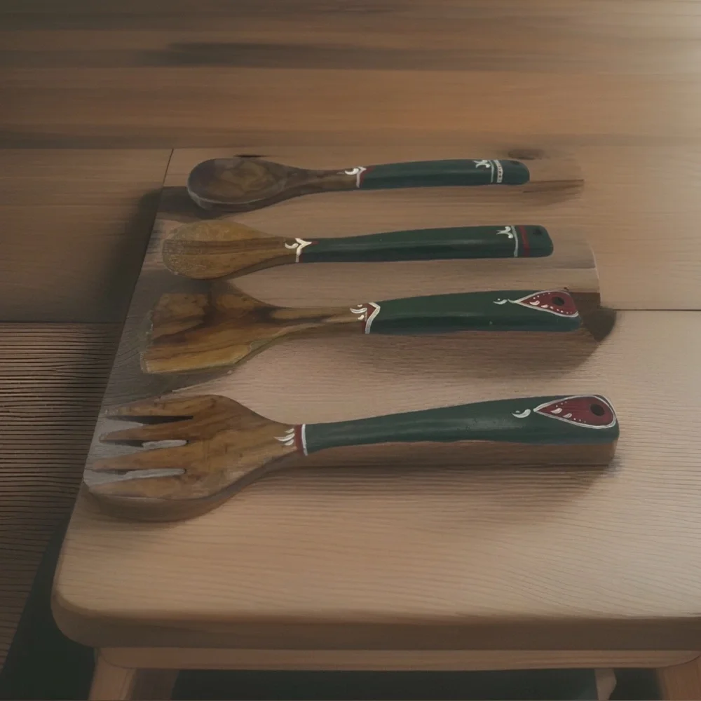 Old Hand Painted Wooden Salad Servers - 4 Pcs 9.5